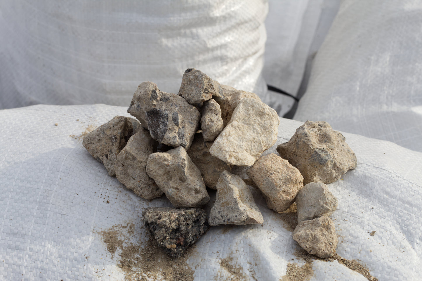 Bagged 1.5 Crushed Concrete Rock
