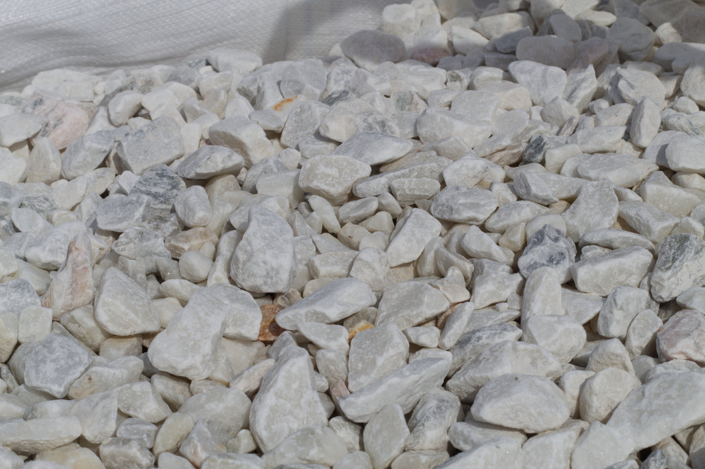 Natural Snow White Marble Chips