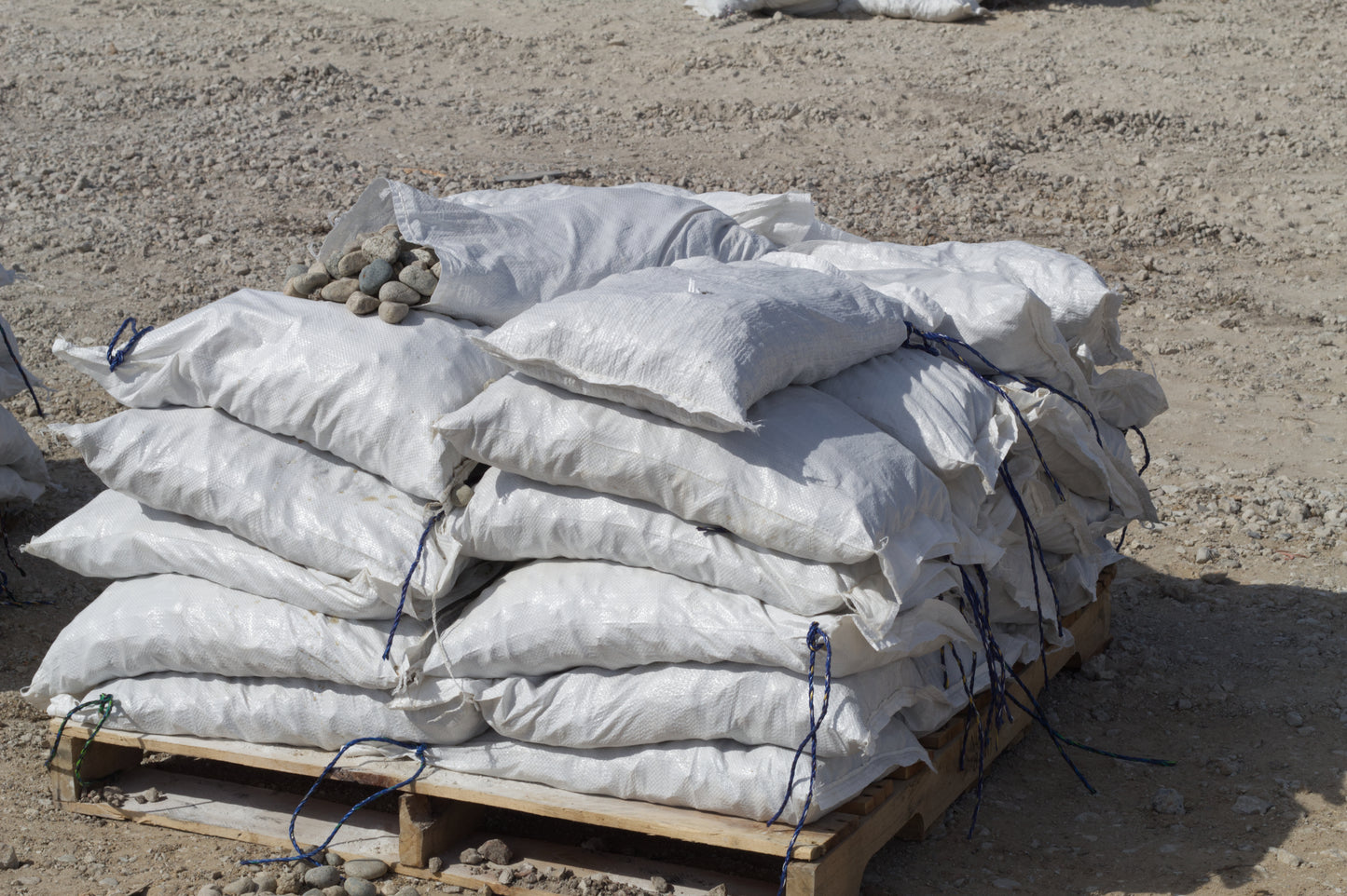 Bagged 1-2" Salt and Pepper River Rock